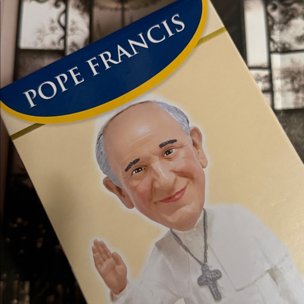 🕊️ ⭐️ 🕊️ • Royal Bobbles x Pope Francis • 🕊️ ⭐️ 🕊️